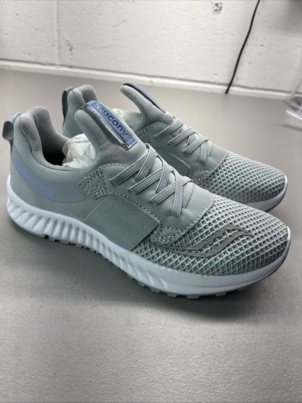 Saucony Stretch & Go Breeze Womens 5.5 Slip On Running Shoes Sneakers S30020-4